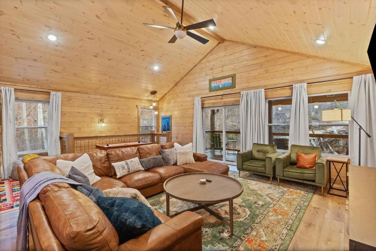 蓋特林堡Mins To Gburg Sleeps 8 Hot Tub Arcade Area Pool别墅 外观 照片