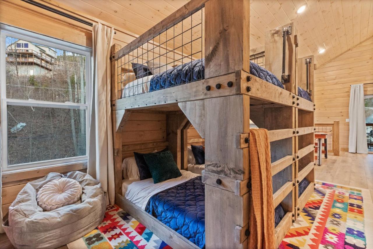蓋特林堡Mins To Gburg Sleeps 8 Hot Tub Arcade Area Pool别墅 外观 照片