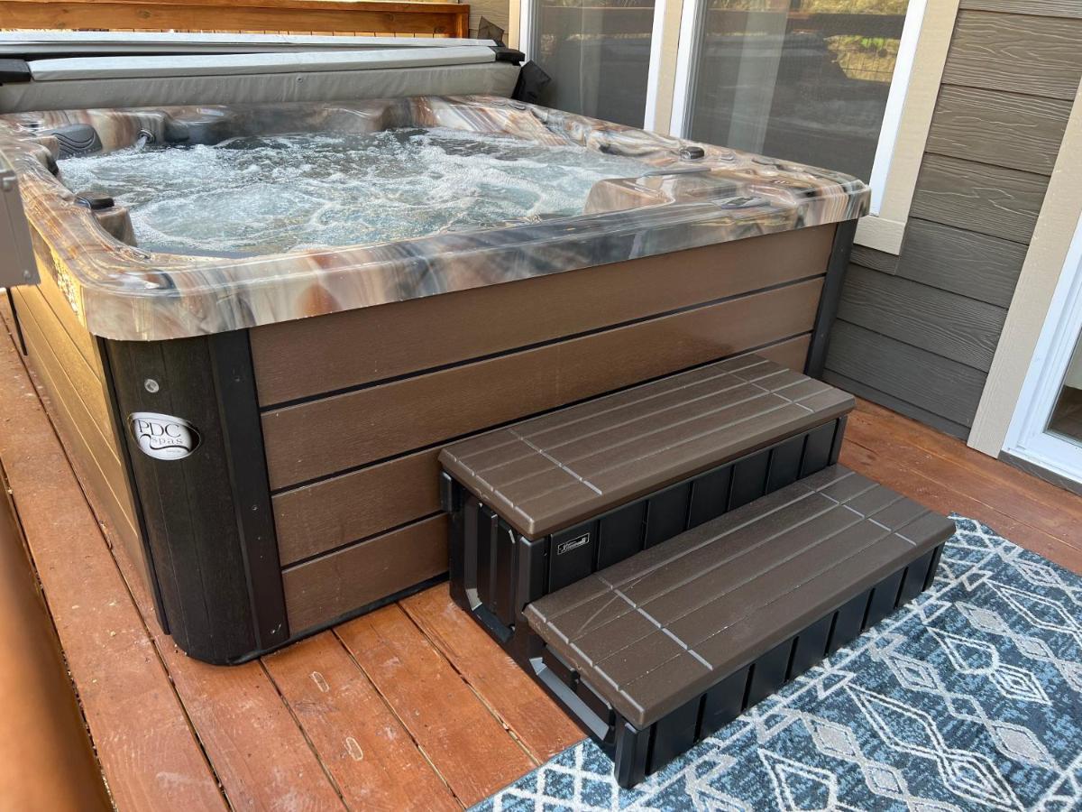 蓋特林堡Mins To Gburg Sleeps 8 Hot Tub Arcade Area Pool别墅 外观 照片